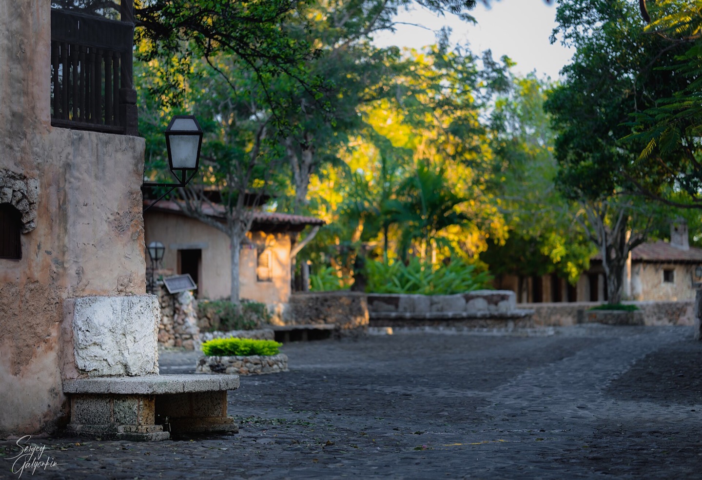 Altos de Chavón, Casa de Campo